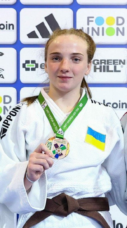 Виктория Сотник завоевала награду в первом раунде в весовой категории до 57 кг. Фото: Славянская городская ВА.