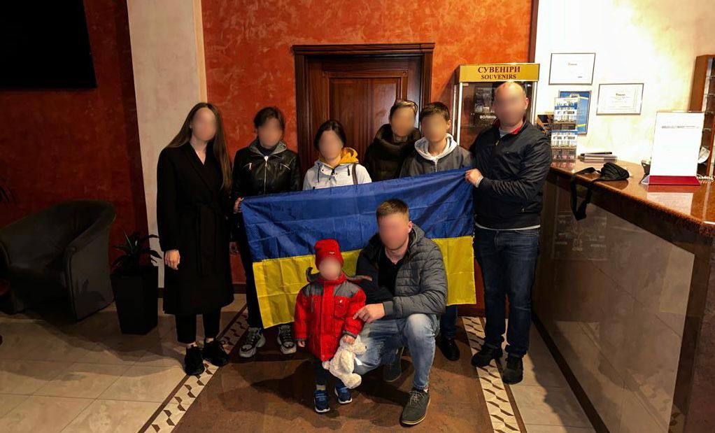 в Україну повернули з Росії чотири дитини