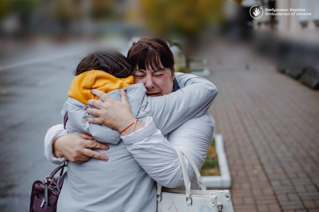 В Україну повернули ще чотирьох українських дітей, яких депортували росіяни (ФОТО, ВІДЕО)