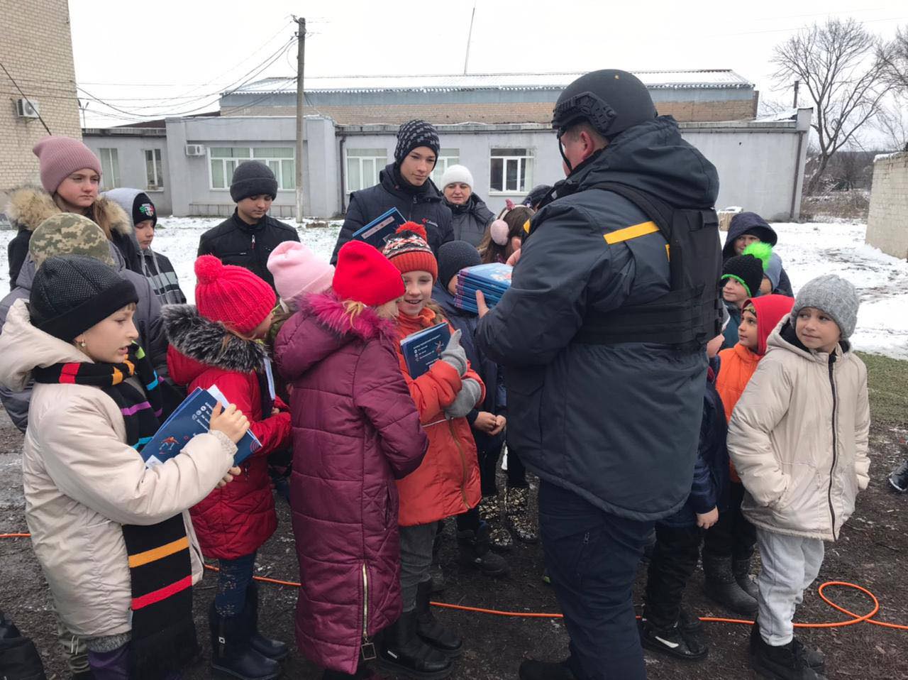 діти у Донецькій області