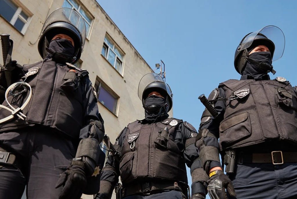 Заявка, отбор, обучение: в Донецкой области набирают патрульных полицейских Краматорска и Славянска (каковы требования)