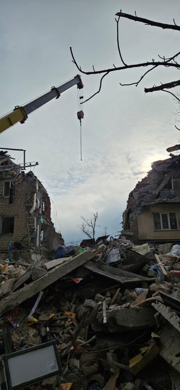 Последние часы спасательной операции в Селидово. 16 ноября 2023 года. Фото: Донецкая ОВА
