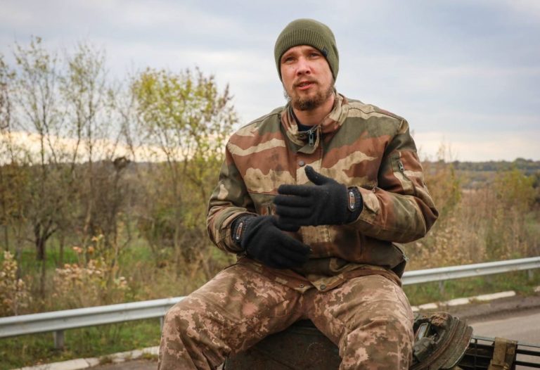 Дрон поцілив по танку: вшануймо 24-річного Віталія Кобеця, який загинув з двома побратимами під Бахмутом