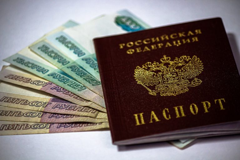 У т.з. “ДНР” без російського паспорта відмовлятимуть у соцвиплатах постраждалим від бойових дій: що відомо