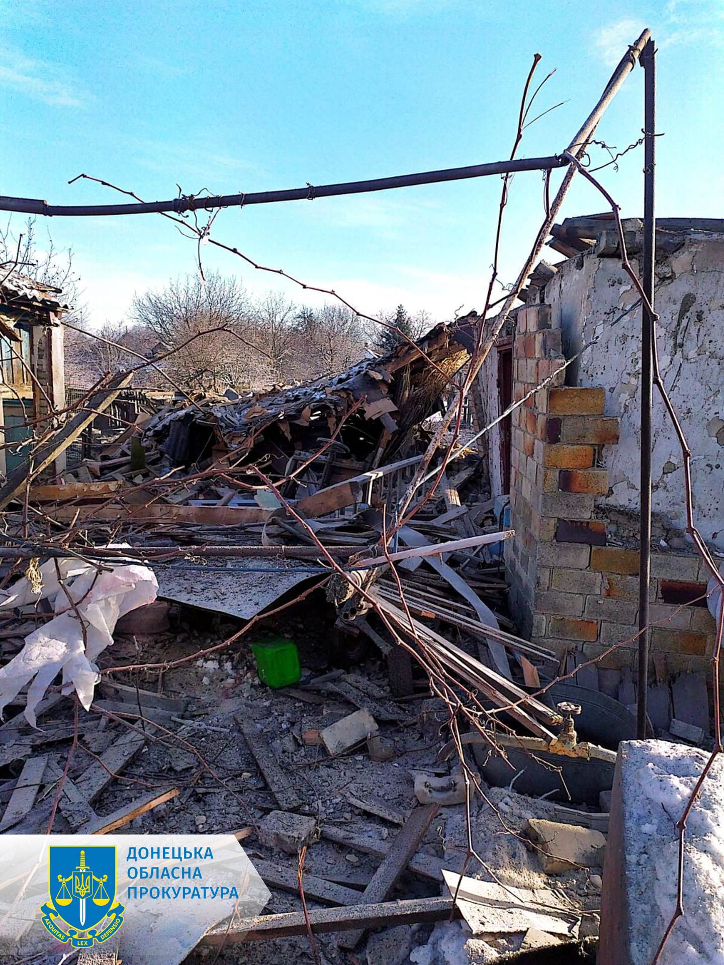 Последствия обстрела Донетчины 22 ноября 2023 года. Фото: Прокуратура Донецкой области