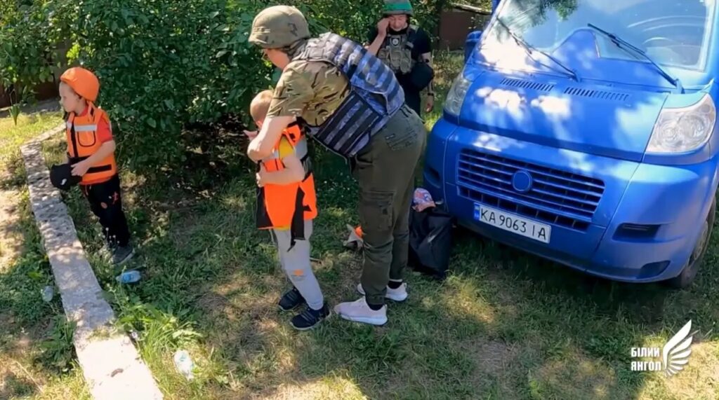 У Торецькій громаді залишаються 39 дітей, а у Костянтинівській їх майже 2 тисячі, — Донецька ОВА