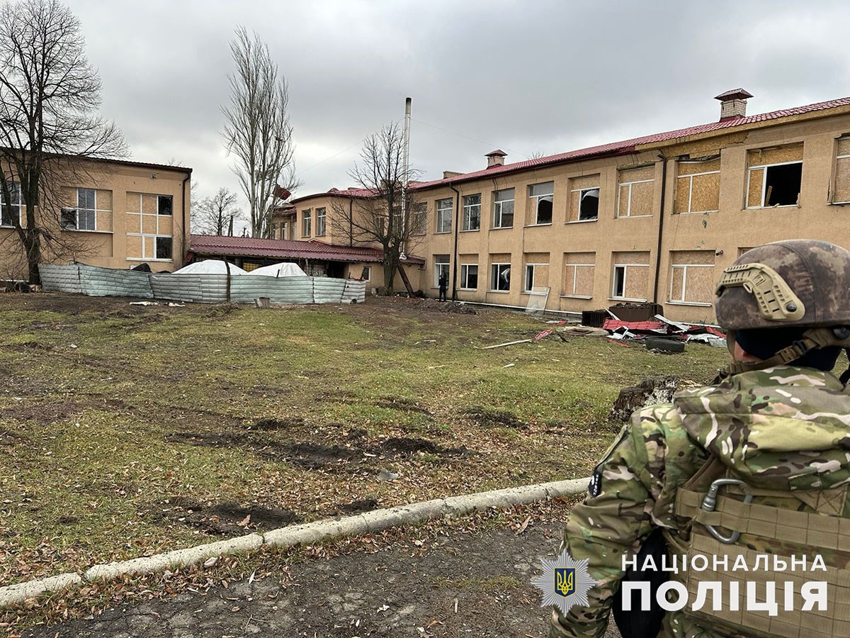 Пятеро раненых: российская армия 22 раза била по Донецкой области 29 декабря (СВОДКА, ФОТО) 4