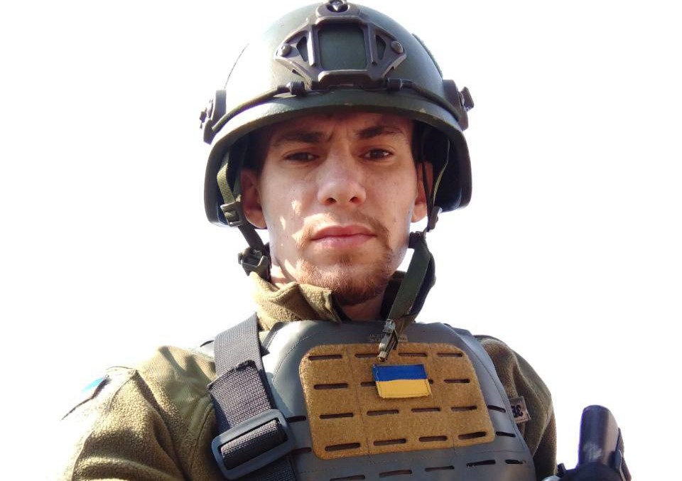 Мріяв служити в “Азові” і відчував, що не повернеться з бою: згадаємо військового Андрія Кузнецова, який загинув на сході