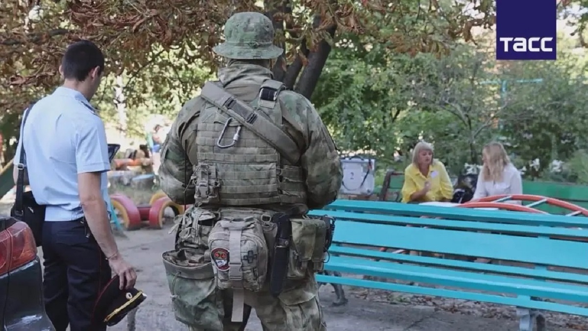 У т.з. “ДНР” юнаків забиратимуть до армії окупантів: кого і коли можуть незаконно призвати