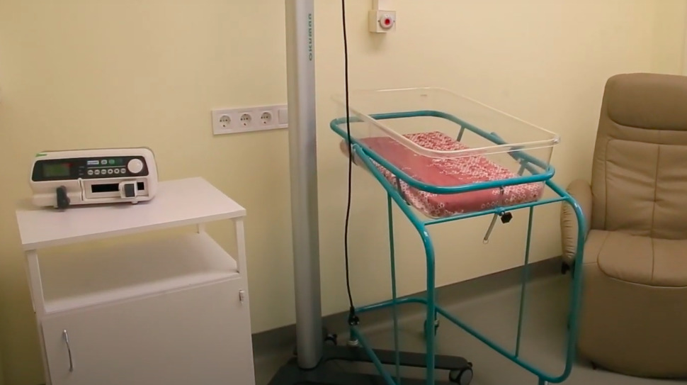 В Покровском перинатальном центре заработало обновленное отделение выхаживания и реабилитации новорожденных 1