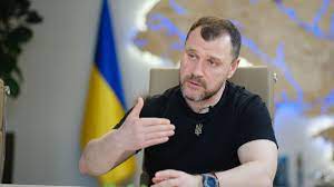 В українських школах будуть поліціянти, металошукачі та рамки, — глава Нацполіції