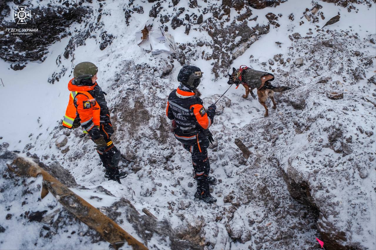 У Покровському районі завершили пошуково-рятувальні роботи на місцях обстрілів росіянами ​​6 січня (ФОТО) 1