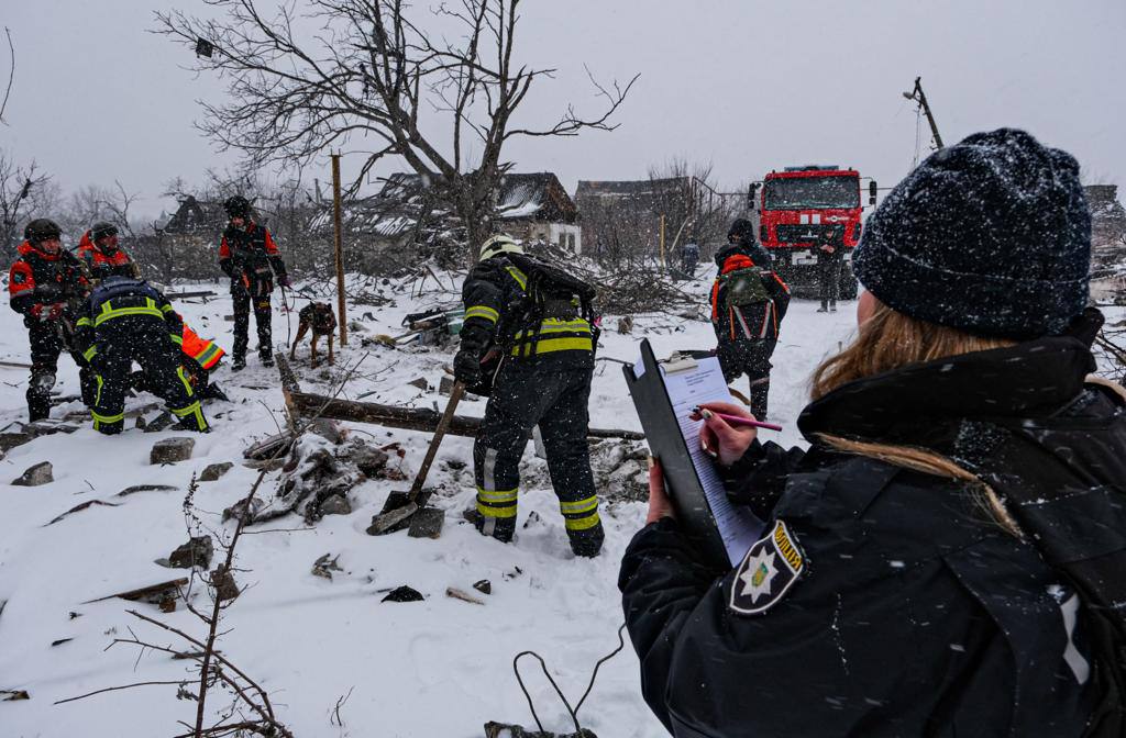 У Покровському районі завершили пошуково-рятувальні роботи на місцях обстрілів росіянами ​​6 січня (ФОТО) 2