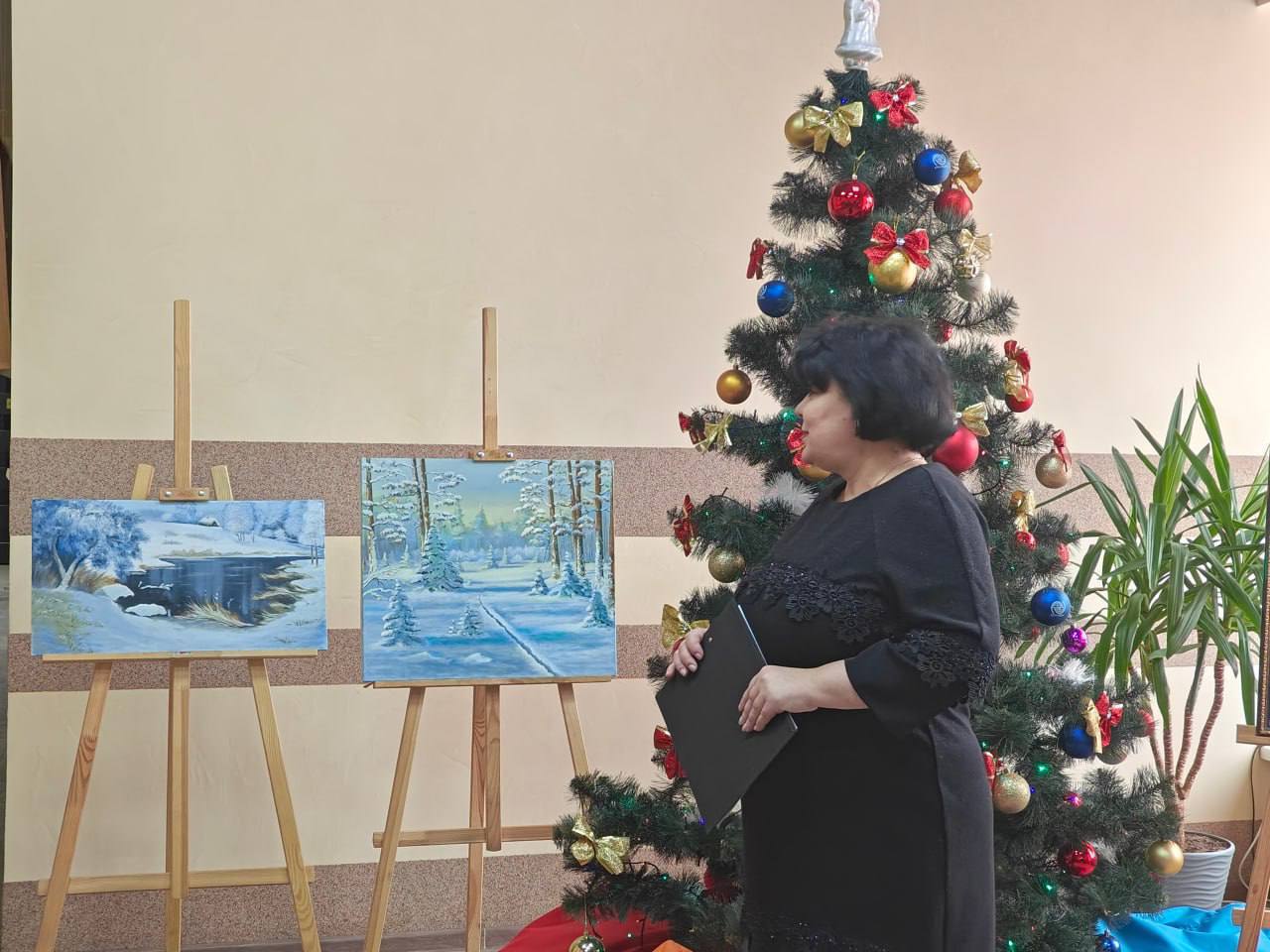 В Покровске открыли выставку картин местного художника Никитина “Разговор в цветах” (ФОТО) 2