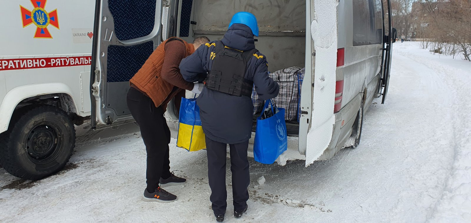 З Покровського та Бахмутського районів рятувальники за день допомогли евакуюватися понад 40 людям (ФОТО) 2