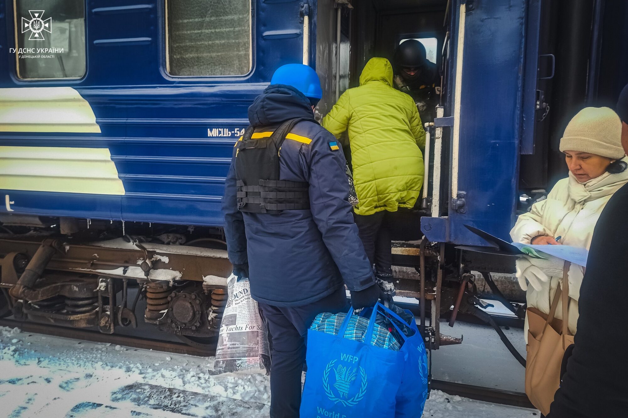 Оприлюднили дати виїзду евакуаційних потягів з Донеччини на лютий: новий графік руху спецпоїздів 1
