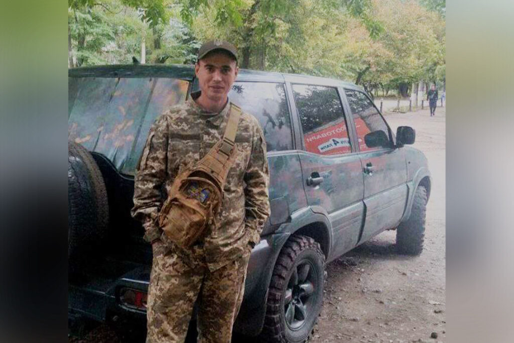 Минута молчания: вспомним Дмитрия Новика, погибшего под Бахмутом, вытаскивая застрявшую машину собратьев