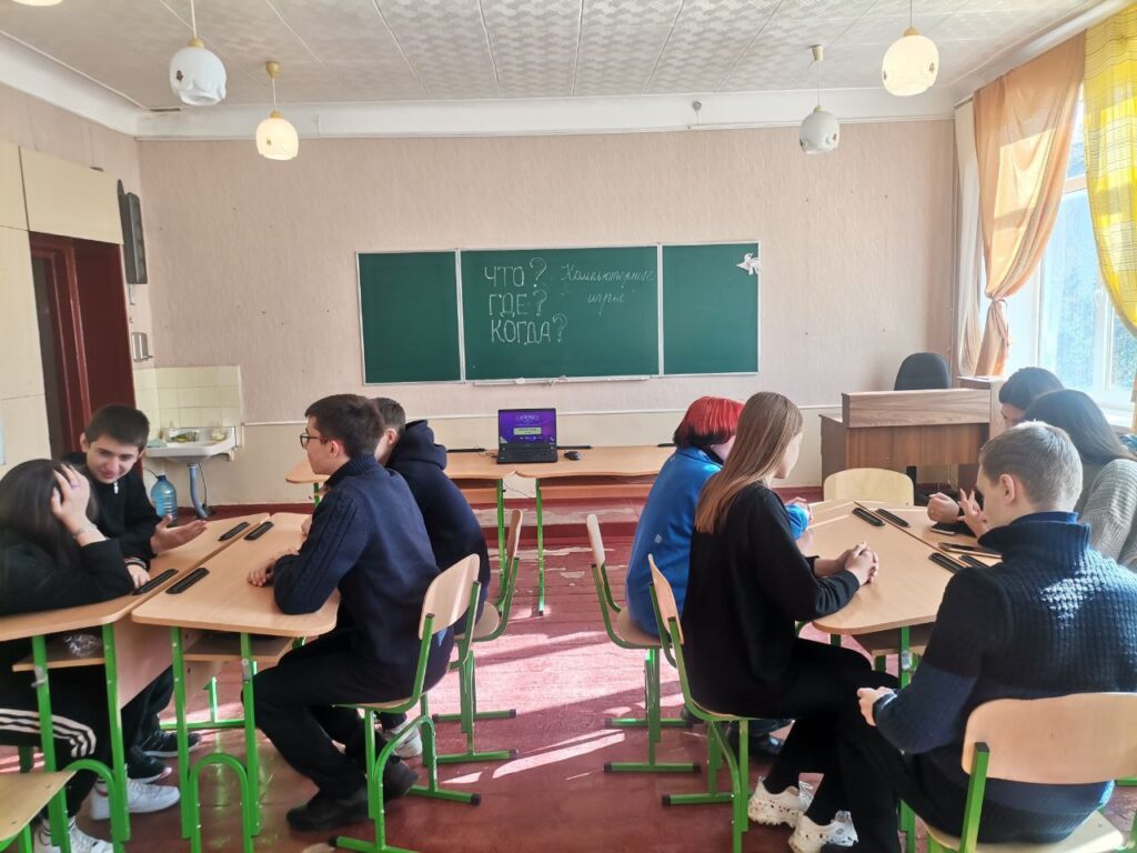 На окупованих територіях України з 1 вересня 2025-го російська влада планує дещо змінити шкільний курс історії (ДЕТАЛІ)