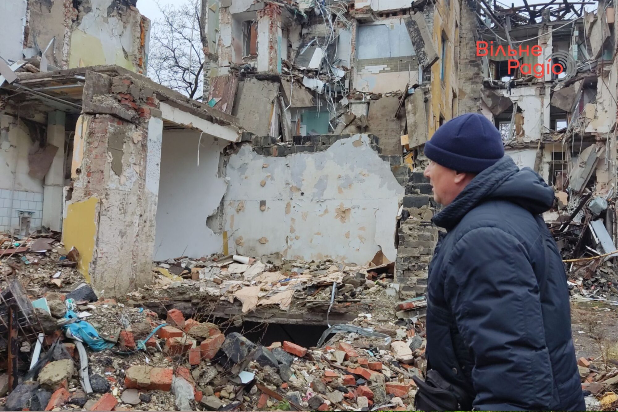 Зруйнований обстрілом будинок Леонтовича 13 Краматорськ