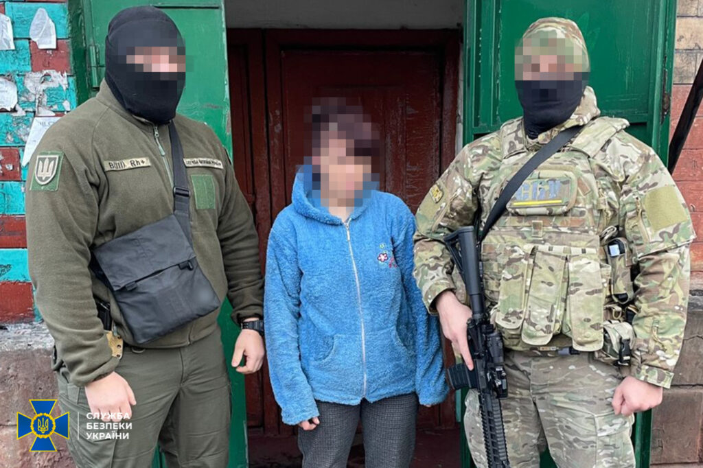 СБУ задержала жительницу Новогродовки, она якобы ежедневно проезжала до 100 км, чтобы разведать позиции ВСУ