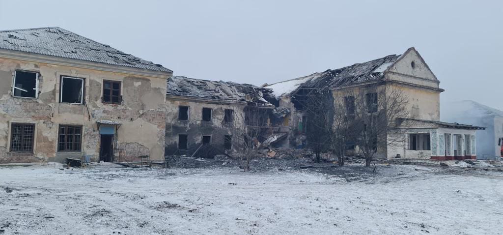 Поврежденные дома в Донецкой области