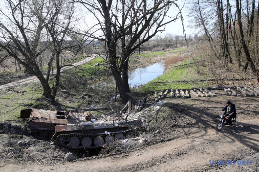 Российская армия потеряла на войне с Украиной не менее 7,5 тысяч единиц бронетехники, – британская разведка