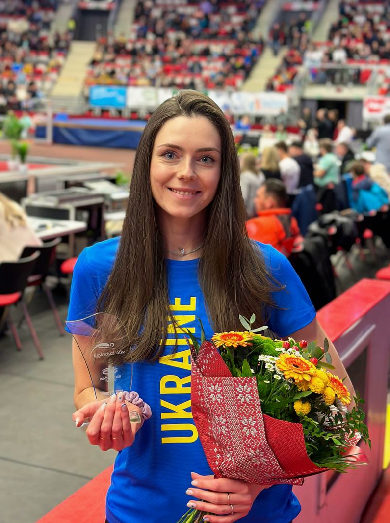 Легкоатлетка з Донеччини стала призеркою турніру зі стрибків у висоту в Чехії 3