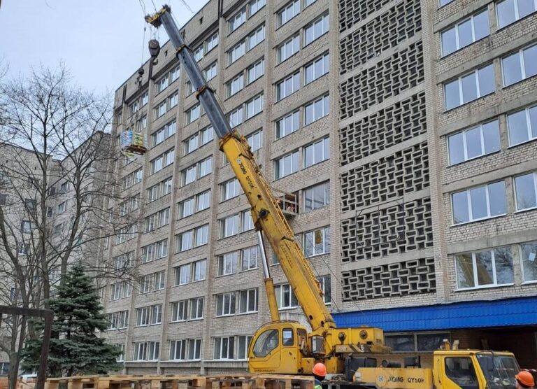 У Дніпрі реконструюють ще один гуртожиток для переселенців з Маріуполя: що відомо (ФОТО)