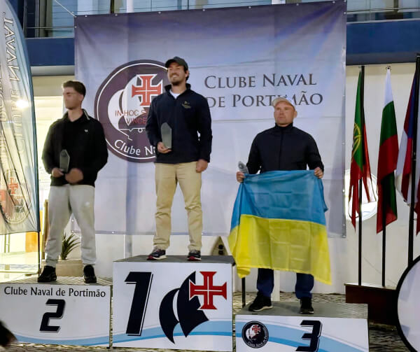 Спортсмен из Мариуполя получил бронзовую награду на международном соревновании по парусному спорту (ФОТО)