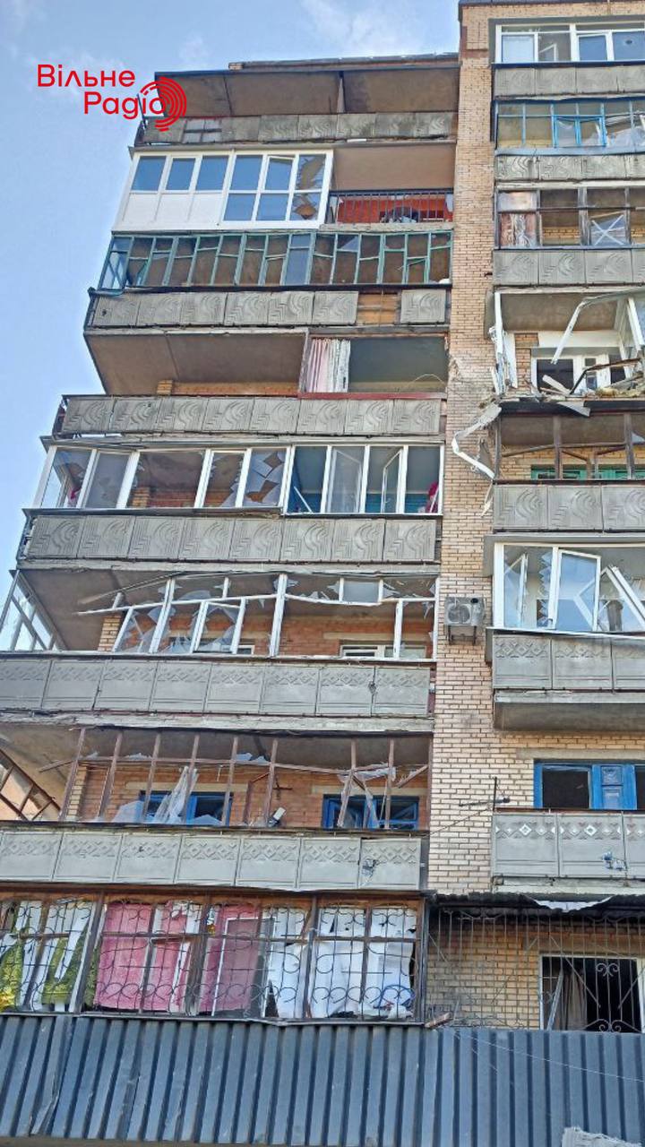 Обстріляні будинки в Краматорську