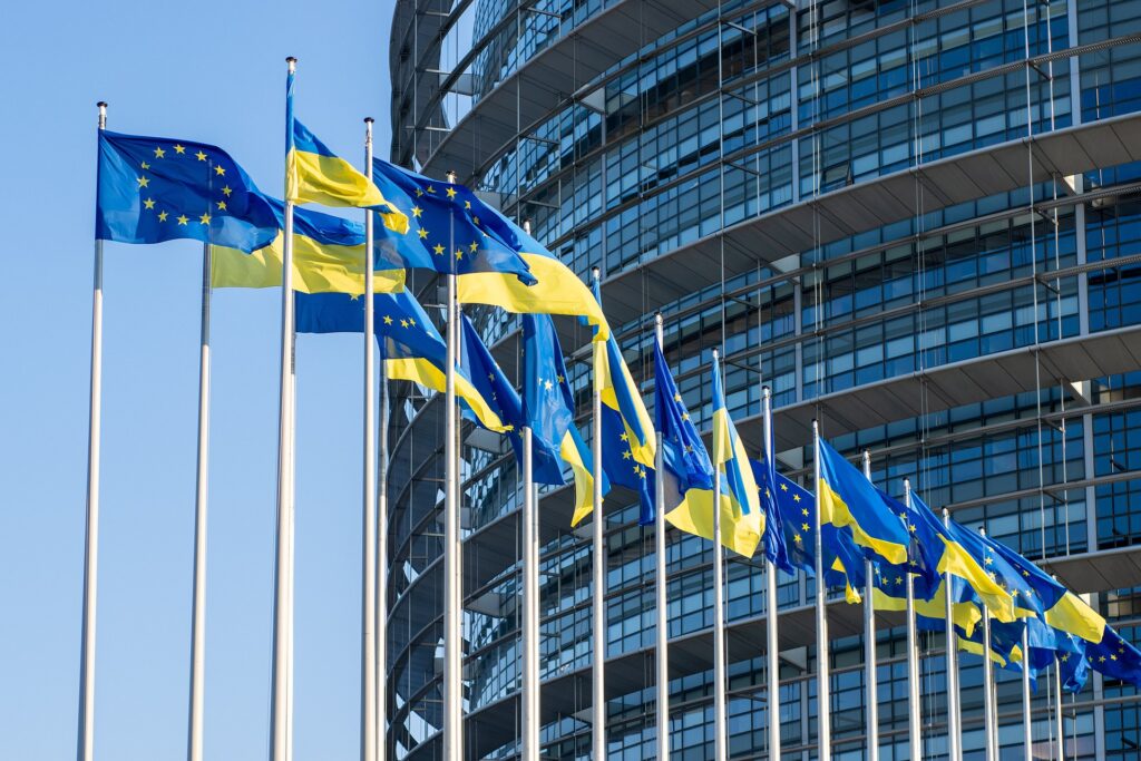 Европарламент одобрил выделение 50 млрд евро поддержки для Украины