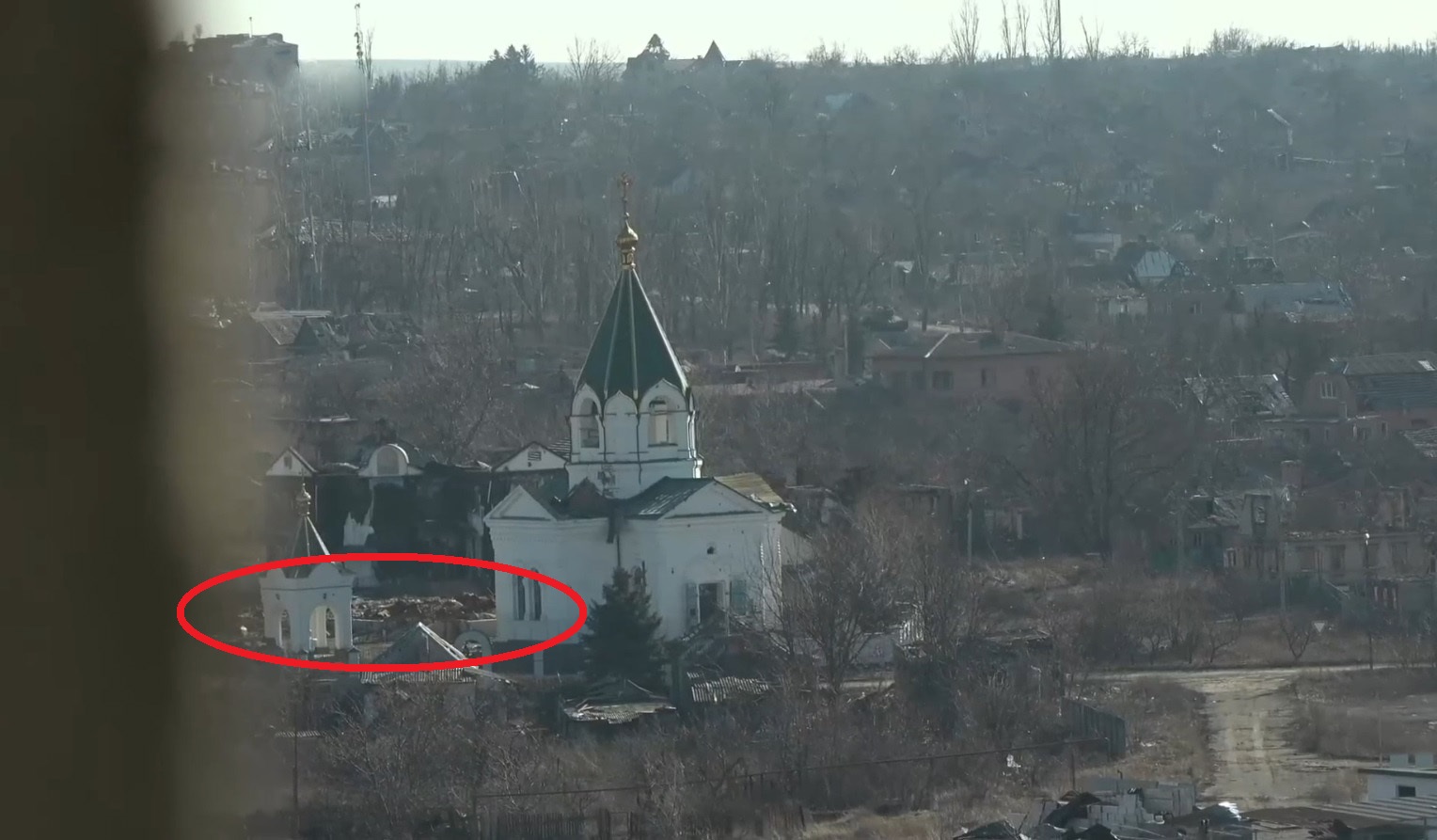 Залишки Свято-Миколаївського храму (обведені червоним) у березні 2024 року