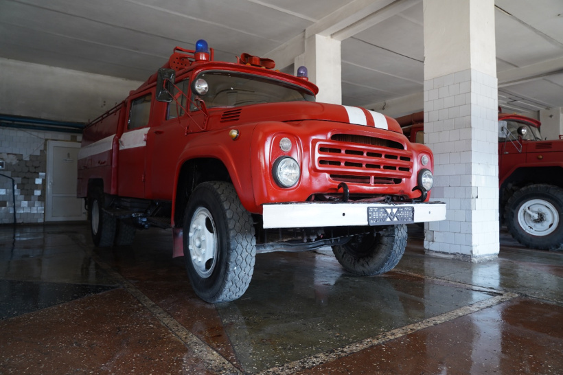 Спасатели передали Лиманскому лесхозу пожарную технику (ФОТО)