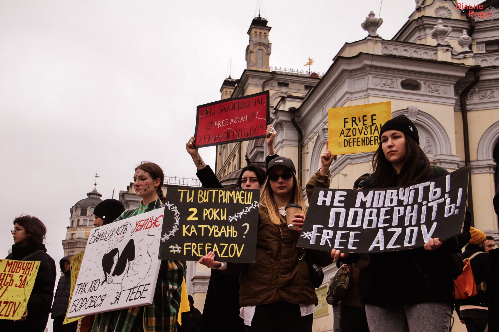 “Плен убивает”. В Киеве прошла очередная акция в поддержку военнопленных (ФОТО) 1