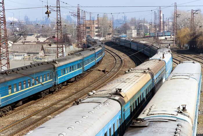 Оккупанты строят железную дорогу к Бердянску, но у ВСУ есть все шансы ее поразить, — британская разведка