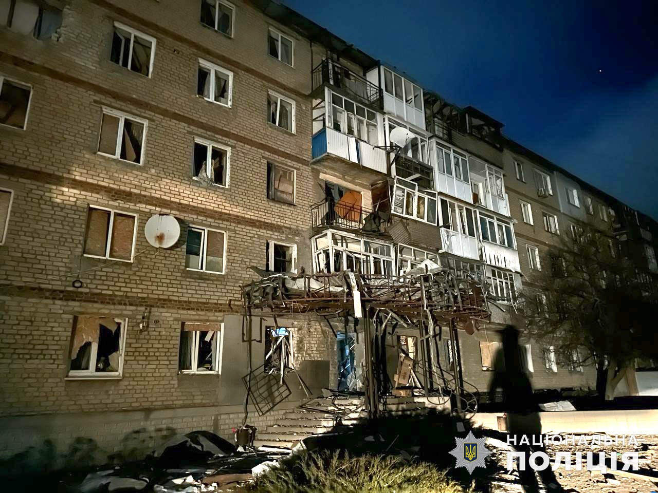 П’ятиповерхівка на Донеччині, що постраждала від вогню російських загарбників 23 березня 2024 року