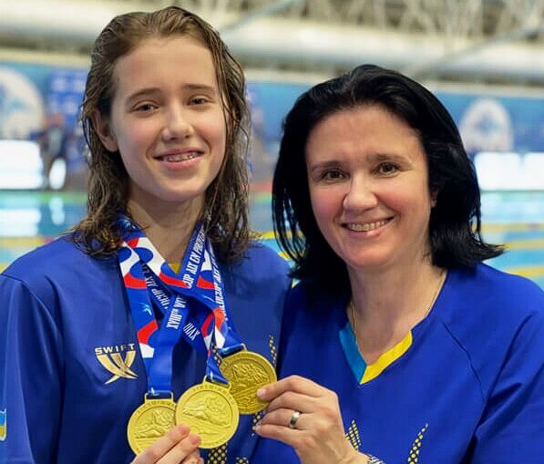 15-летняя спортсменка из Краматорской громады получила три “золота” на соревнованиях по подводному спорту во Франции (ФОТО)