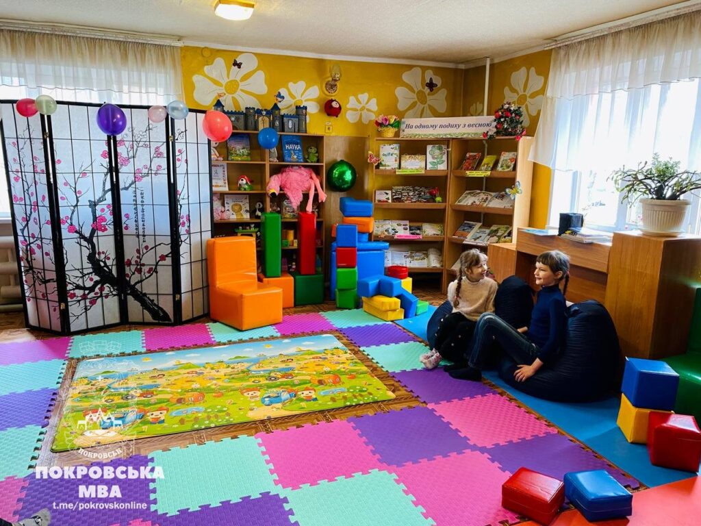 У Покровську відкрився сучасний бібліохаб для дітей (ДЕТАЛІ, ФОТО)