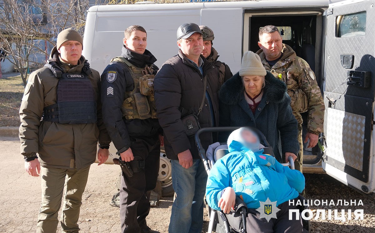 Из Торецкой громады вывезли еще двух детей: осталось эвакуировать 16 (ФОТО, ВИДЕО) 2