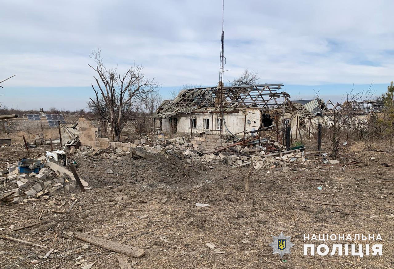 Обстреляли дом в Донецкой области