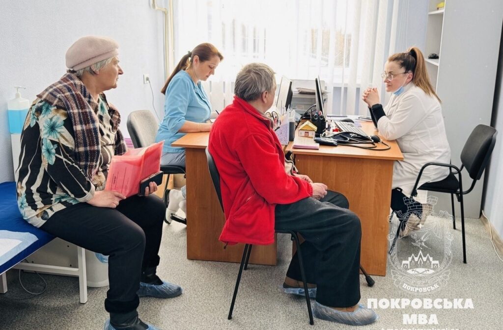 В Покровске снова работает городская амбулатория, которую оккупанты повредили накануне Нового года