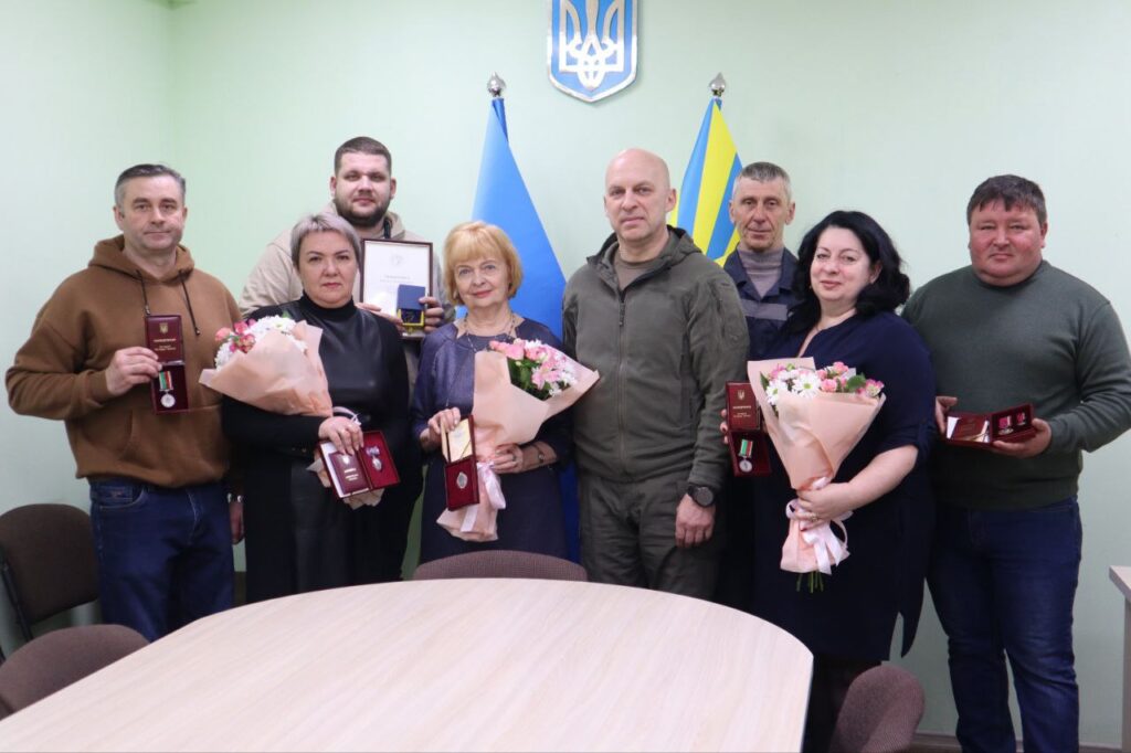 Сім жителів Донеччини отримали державні нагороди за заслуги перед Батьківщиною (ІМЕНА)