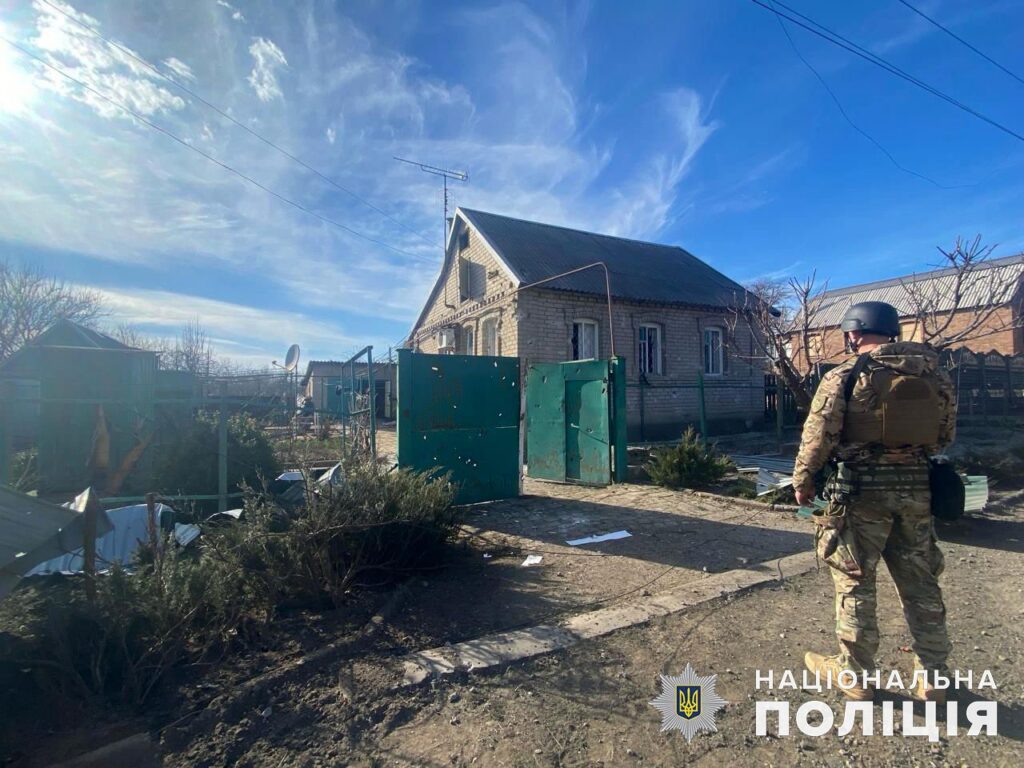 Двое погибших и пятеро раненых из-за российских обстрелов: как прошло 30 марта в Донецкой области (СВЕДЕНИЯ, ФОТО)