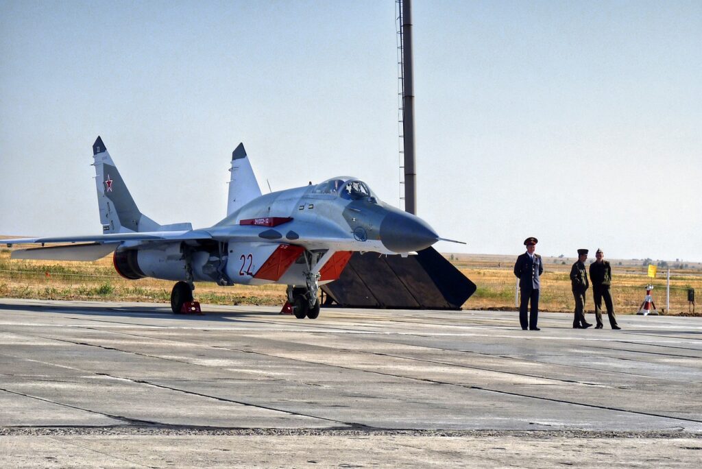 Россия готова терять свою авиацию ради тактического продвижения на Авдеевском направлении, – Институт изучения войны