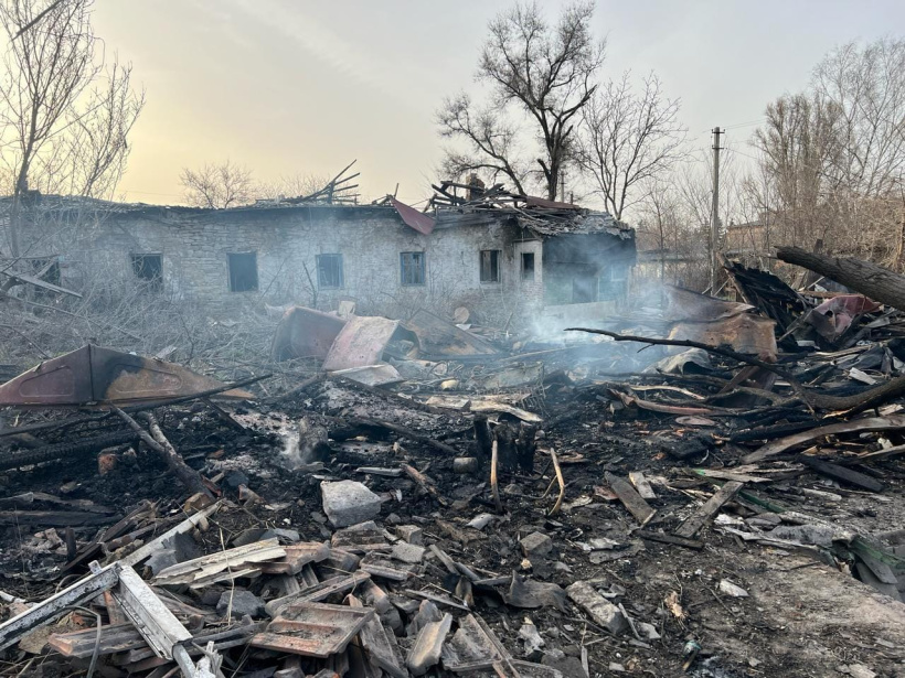 Пылал двор в Донецкой области
