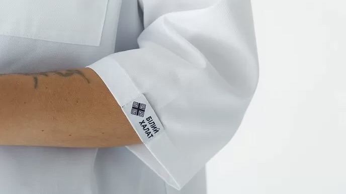 Какой может быть брендовая медицинская одежда? «Белый Халат» напоминает несколько моментов
