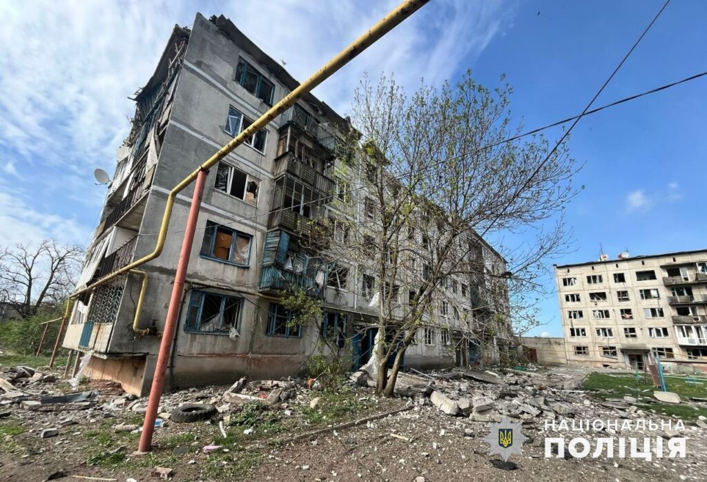 От обстрела оккупантов в Красногоровке есть жертвы: как прошло 15 апреля в Донецкой области (СВОДКА, ФОТО)
