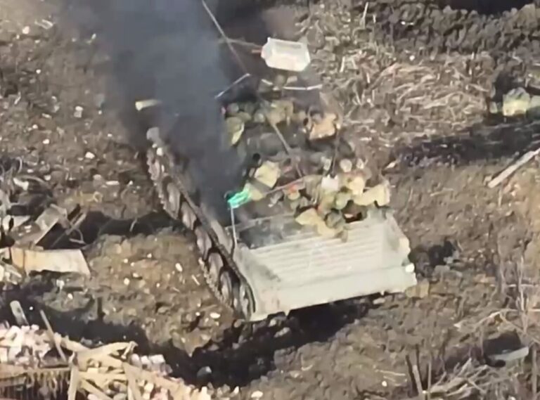 47 ОМБр показала відбиття штурму загарбників у Бердичах: у селі не видно вцілілих хат (ФОТО)