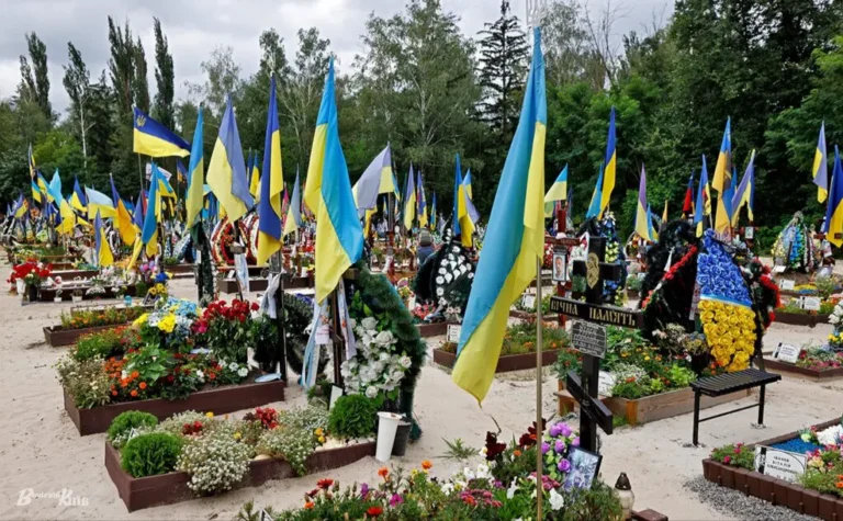 Три родини загиблих військових-бахмутян отримали виплати на поховання захисників з бюджету громади у квітні