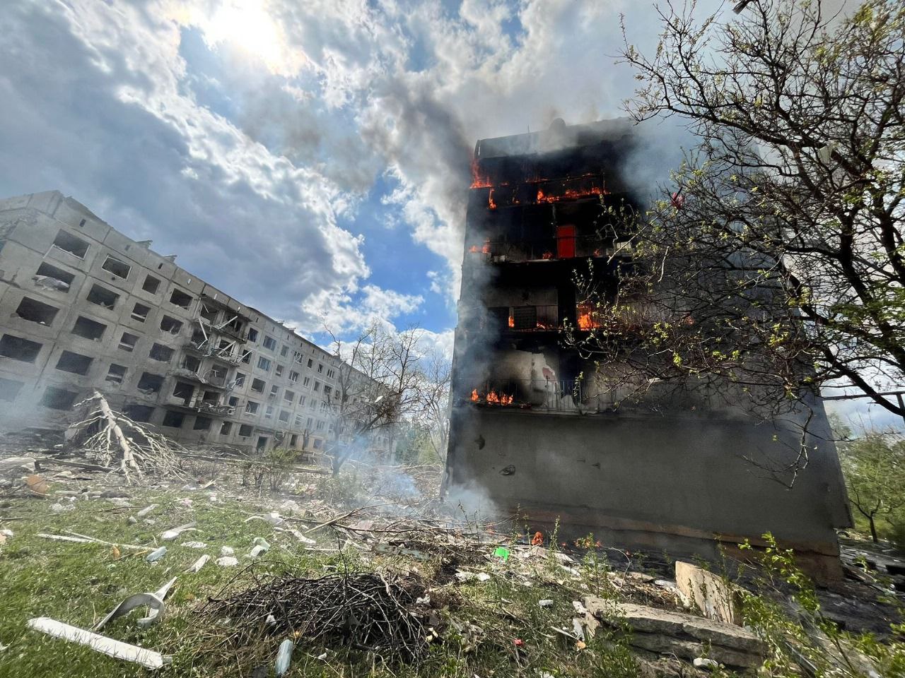 Обстріл Очеретиного 14 квітня. Фото: Донецька ОВА